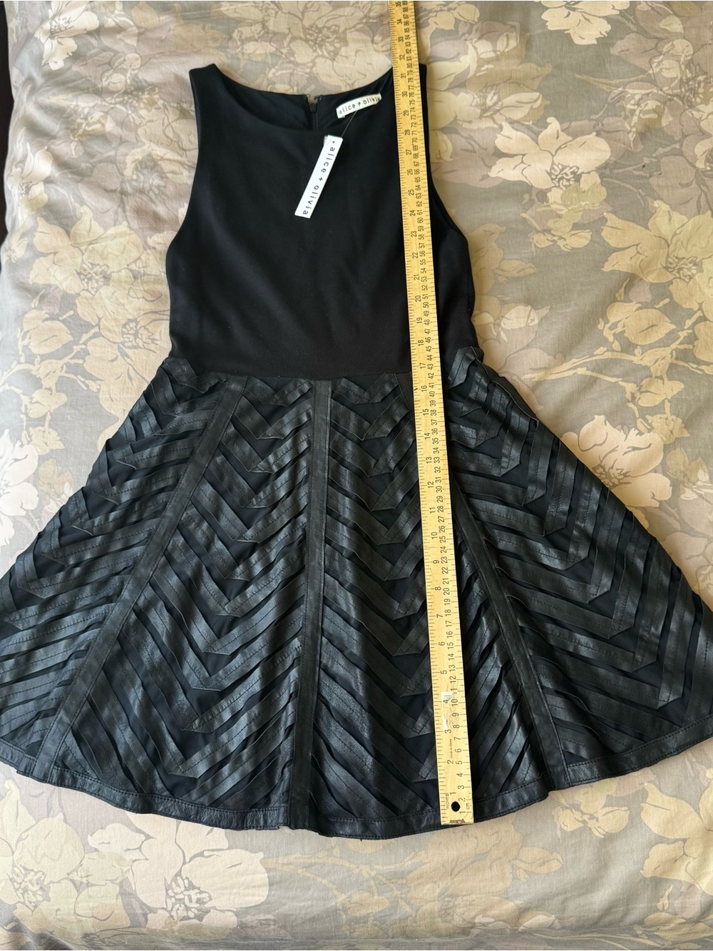 Alice + Olivia Women's Zilla Goat Leather Mini Black Dress Paneled Ponte 2 NWT - Picture 8 of 10